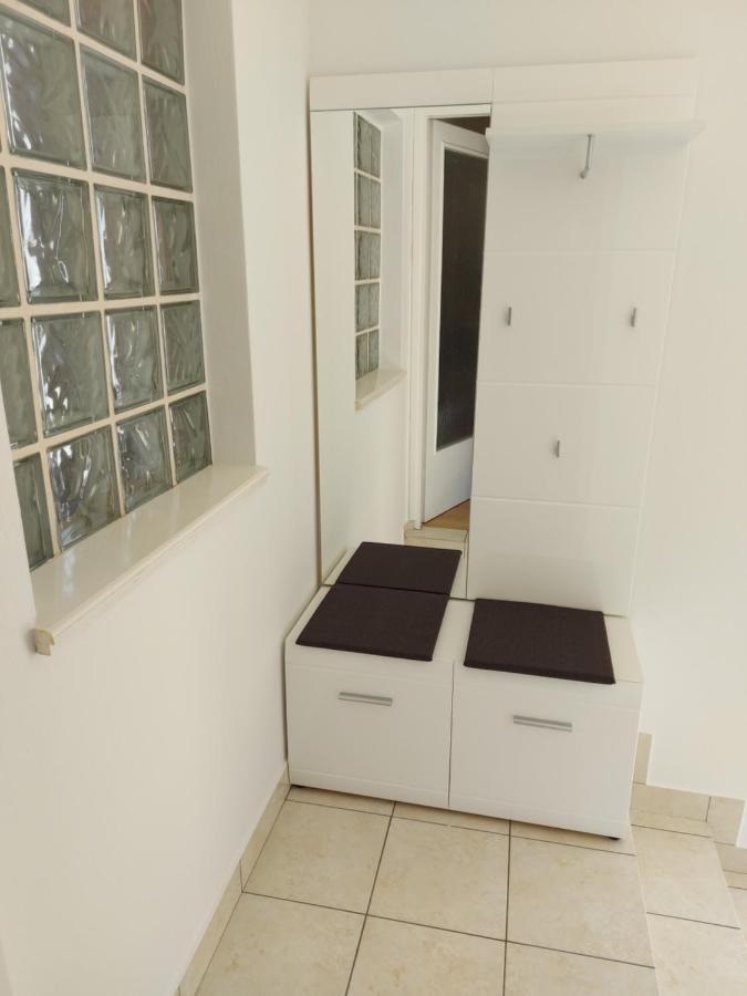 Apartman Larisa Apartment Kampor Luaran gambar